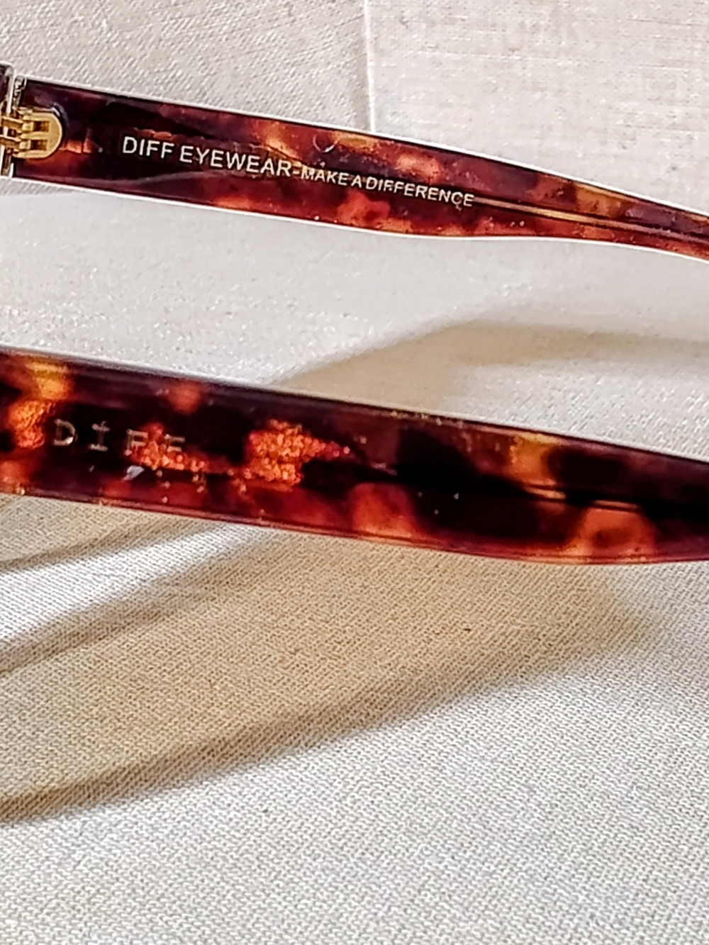Tortouse shell DIFF eyewear Cat Eye Women's Sunglasses - Gold/Brown Lenses - Picture 3 of 5